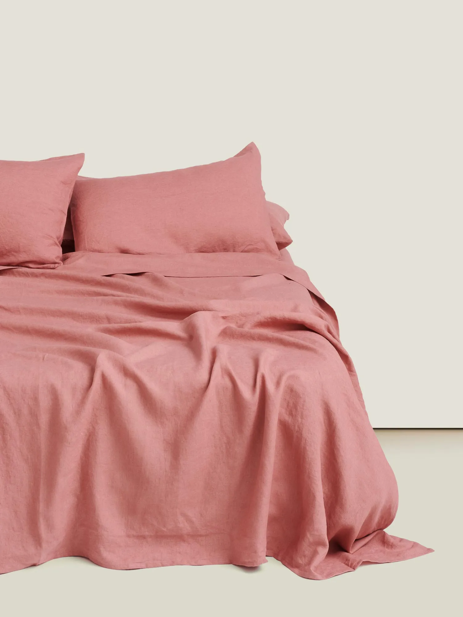 100% Linen Sheet Set in Vintage Pink