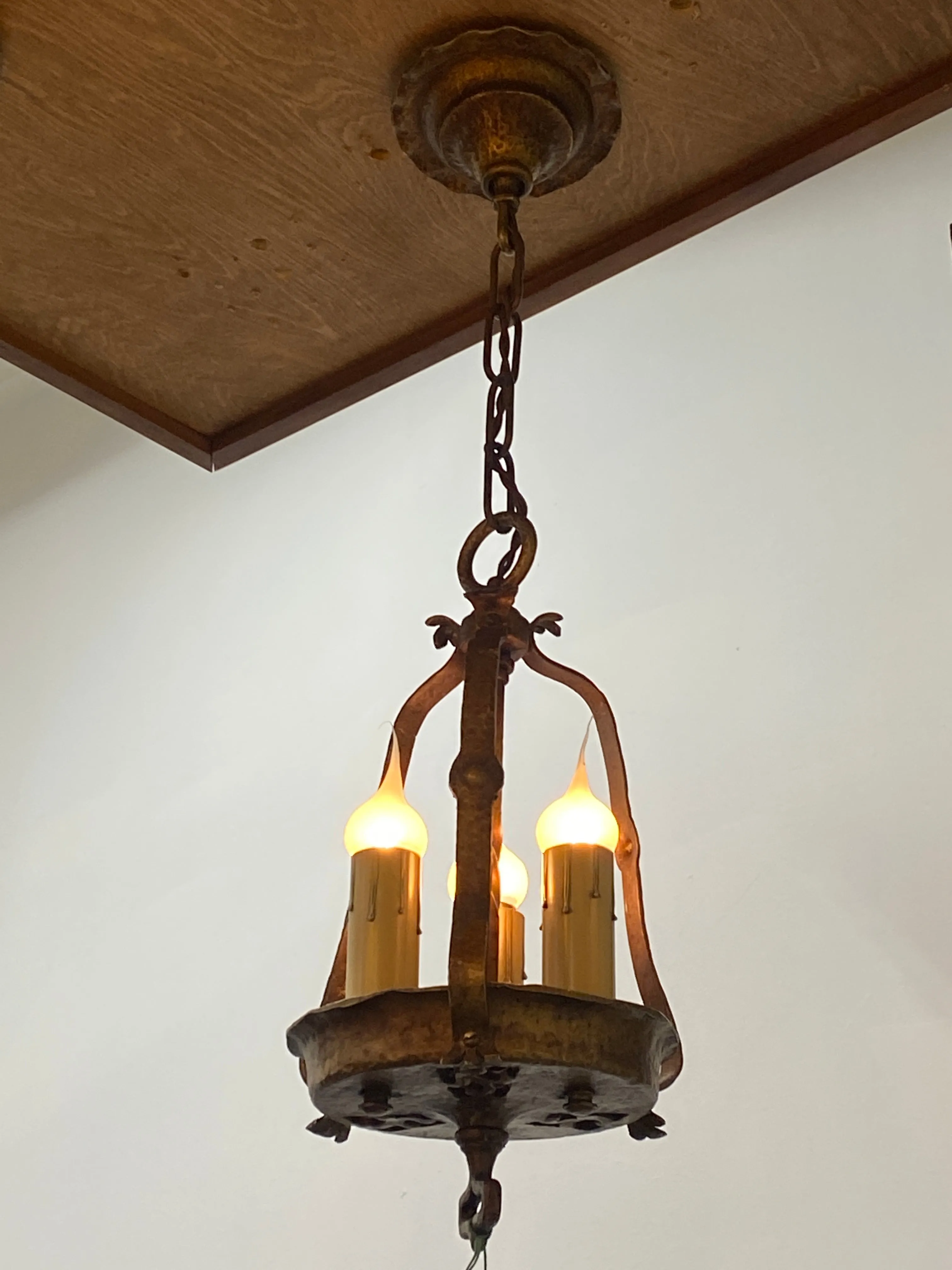 3-Light Pendant (LT-493)