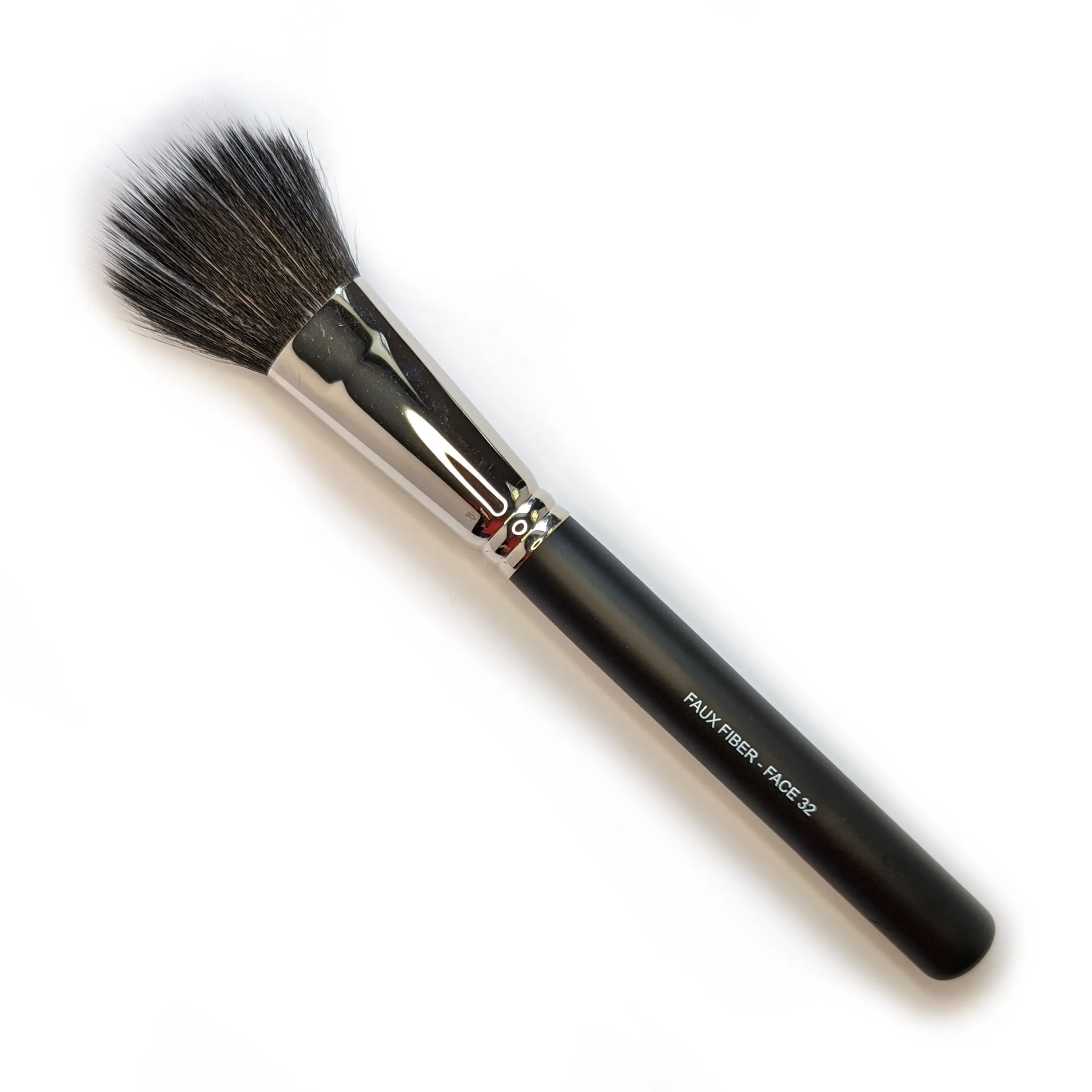 Large Fiber Optic Face Brush #32 - Vegan & Cruelty Free