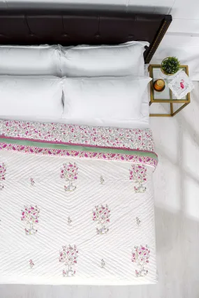 Raabta Pink Cotton Muslin Quilt