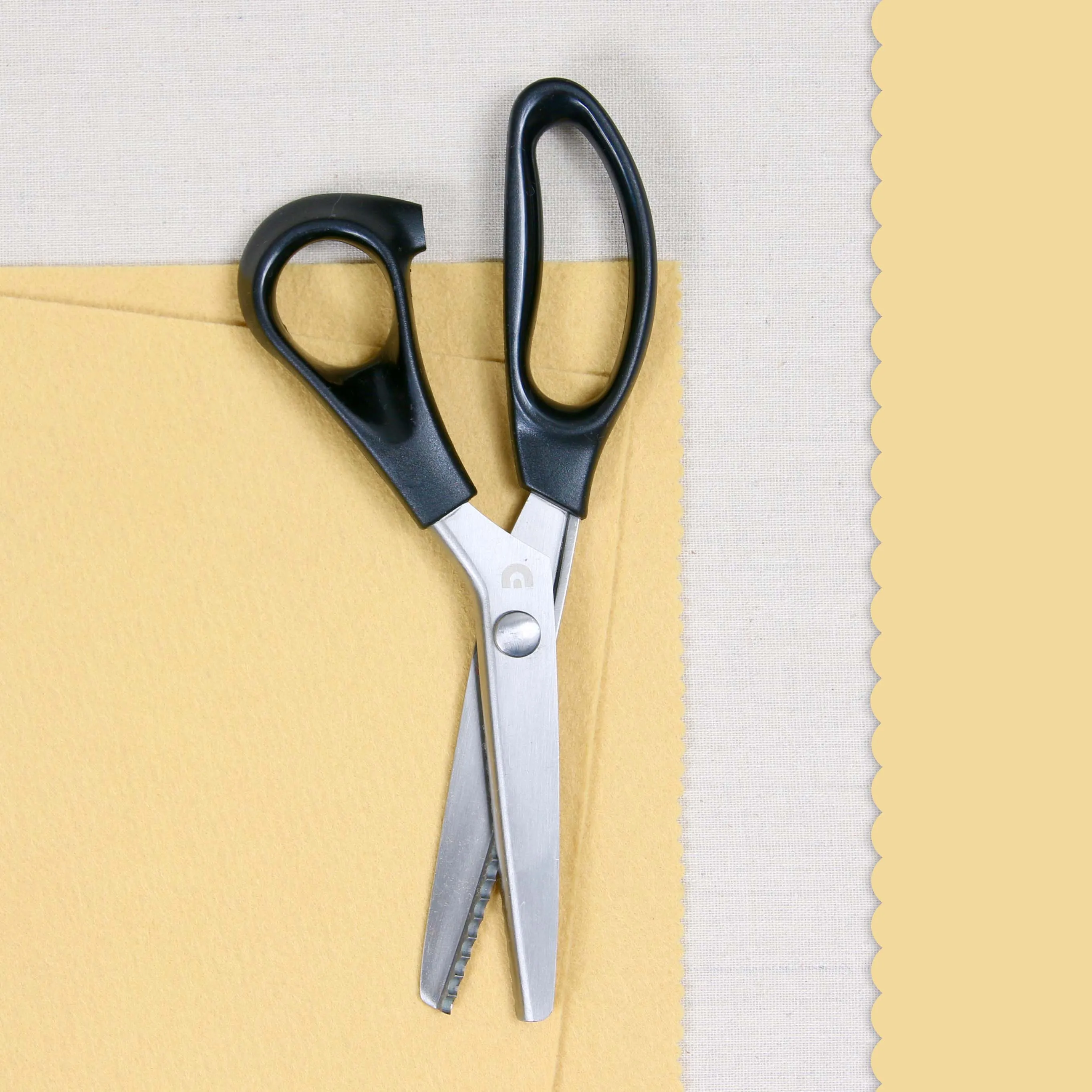 Scallop Shears, 5mm